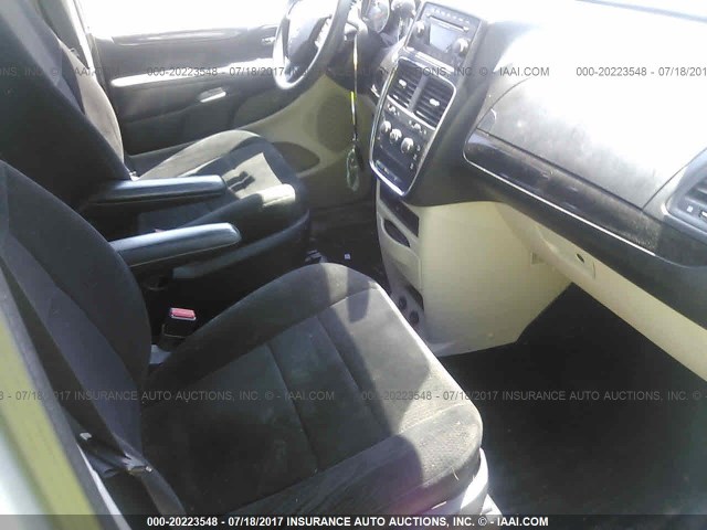 2C4RDGBG3CR394652 - 2012 DODGE GRAND CARAVAN SE SILVER photo 5