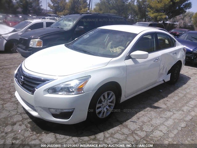 1N4AL3AP7EN335345 - 2014 NISSAN ALTIMA 2.5/S/SV/SL WHITE photo 2