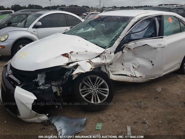 4T1BF1FKXGU212750 - 2016 TOYOTA CAMRY LE/XLE/SE/XSE WHITE photo 6
