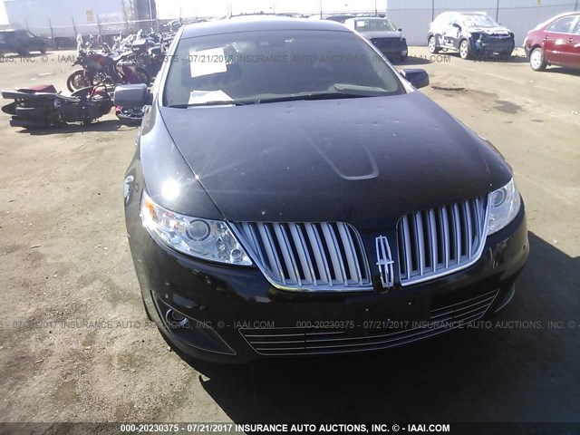 1LNHM94RX9G626482 - 2009 LINCOLN MKS BLACK photo 6