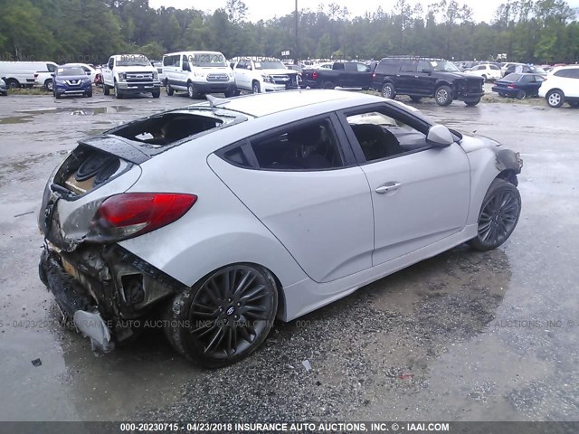 KMHTC6AD8DU127470 - 2013 HYUNDAI VELOSTER GRAY photo 4