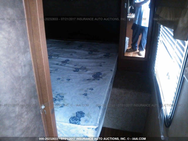 4X4TSMC25EA310815 - 2014 FOREST RIVER SALEM  白色 照片 5