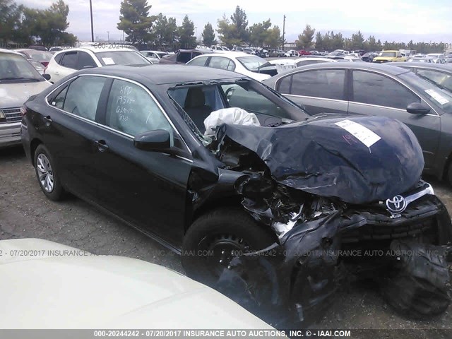 4T1BF1FK4HU401203 - 2017 TOYOTA CAMRY LE/XLE/SE/XSE BLACK photo 1