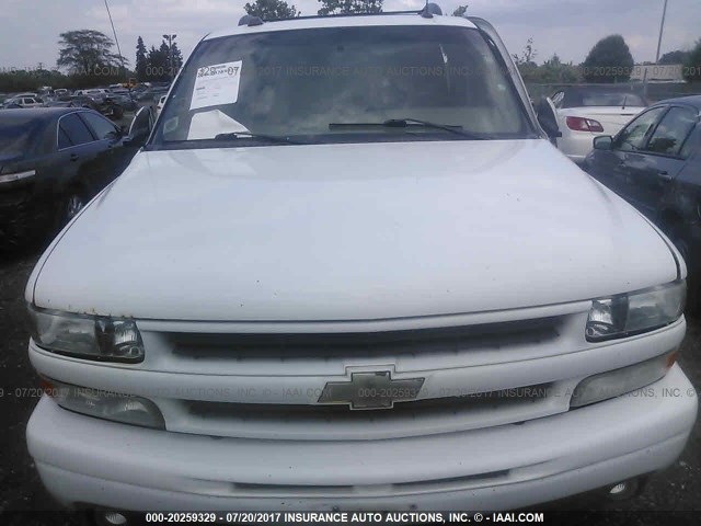 1GNEK13T05R253308 - 2005 CHEVROLET TAHOE K1500 WHITE photo 10