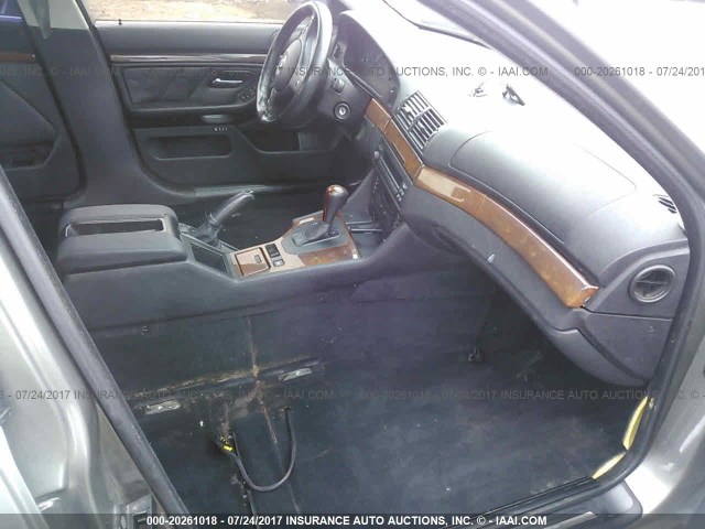 WBADT43482GY97686 - 2002 BMW 525 I AUTOMATIC 灰色 照片 5