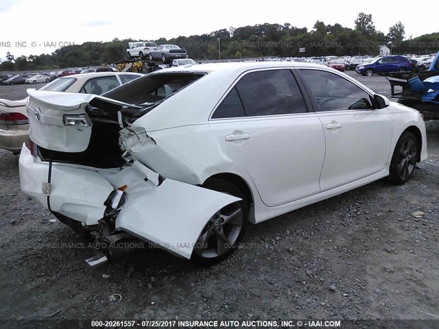 4T1BF1FK2CU619262 - 2012 TOYOTA CAMRY SE/LE/XLE WHITE photo 4