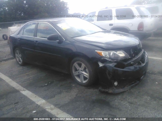 4T1BF1FK0CU145375 - 2012 TOYOTA CAMRY SE/LE/XLE შავი ფოტო 1
