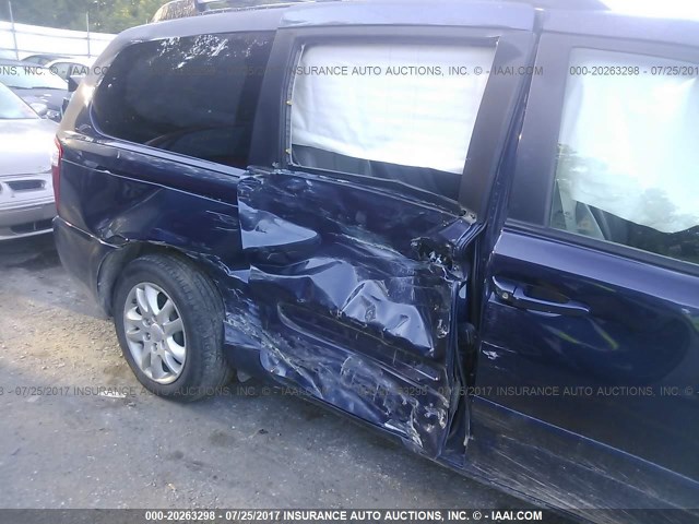 KNDMB233876122674 - 2007 KIA SEDONA EX/LX Navy photo 6