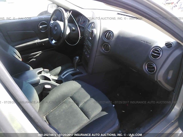 2G2WP552171157889 - 2007 PONTIAC GRAND PRIX SILVER photo 5