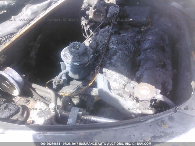 3C4FY48BX3T526854 - 2003 CHRYSLER PT CRUISER CLASSIC 银色 照片 10