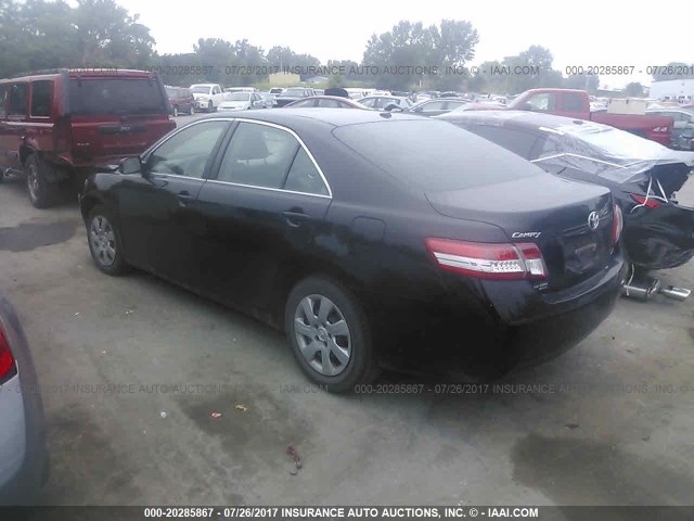 4T1BF3EK2BU716067 - 2011 TOYOTA CAMRY SE/LE/XLE Черный фото 3