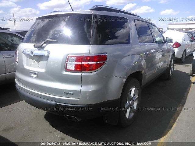 5GZEV33728J282292 - 2008 SATURN OUTLOOK XR/TOURING 银色 照片 4