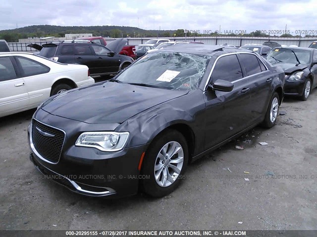 2C3CCAAG3FH931865 - 2015 CHRYSLER 300 LIMITED GRAY photo 2