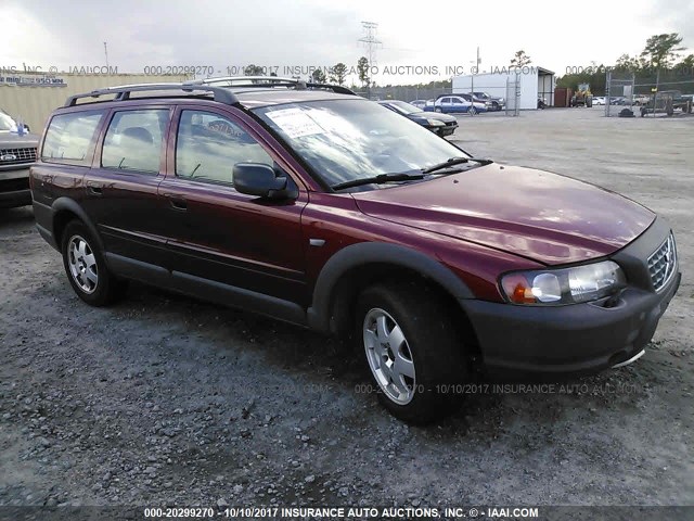 YV1SZ58D911028985 - 2001 VOLVO V70 XC MAROON photo 1