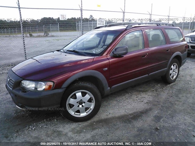 YV1SZ58D911028985 - 2001 VOLVO V70 XC MAROON photo 2