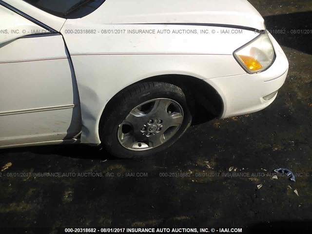 4T1BF28B24U358574 - 2004 TOYOTA AVALON XL/XLS WHITE photo 6