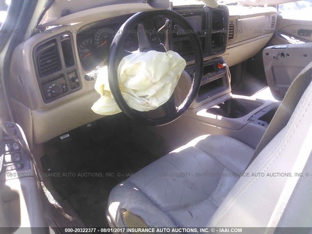 1GNEC13T85R172487 - 2005 CHEVROLET TAHOE C1500 WHITE photo 5