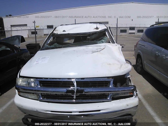 1GNEC13T85R172487 - 2005 CHEVROLET TAHOE C1500 WHITE photo 6