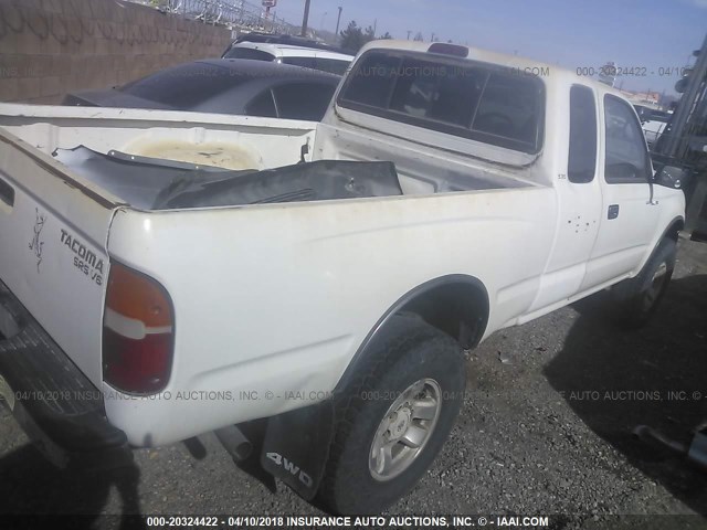 4TAWN72NXXZ421366 - 1999 TOYOTA TACOMA XTRACAB WHITE photo 4