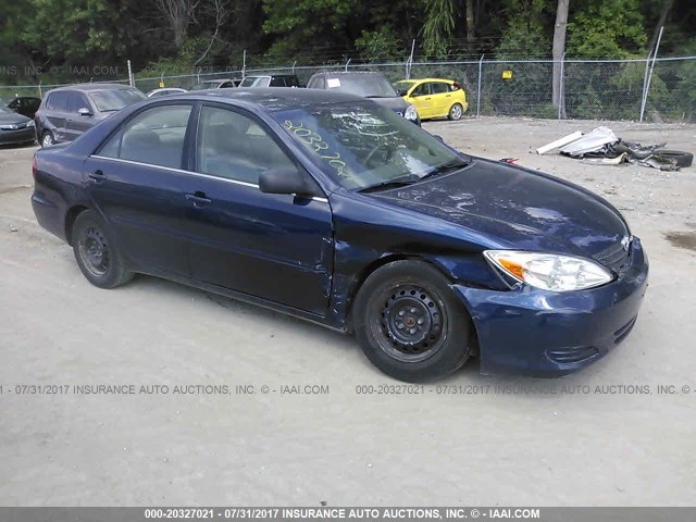 4T1BE32K82U617079 - 2002 TOYOTA CAMRY LE/XLE/SE ლურჯი ფოტო 1