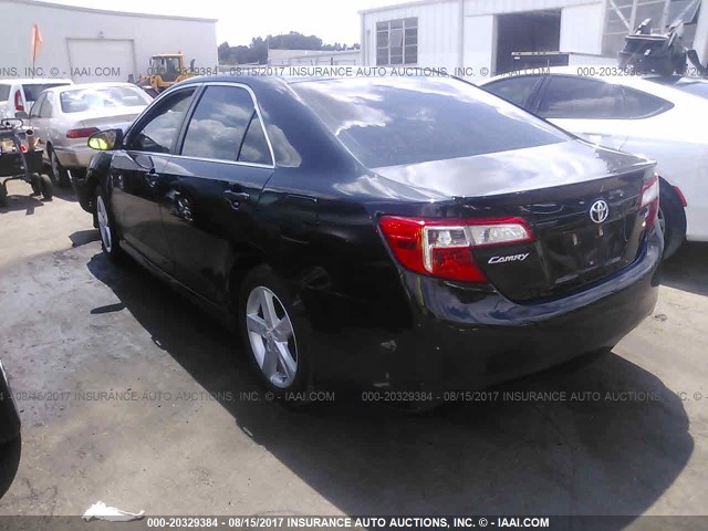 4T1BF1FK6DU668059 - 2013 TOYOTA CAMRY L/SE/LE/XLE BLACK photo 3