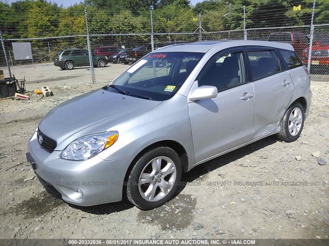 2T1KR32E46C597368 - 2006 TOYOTA COROLLA MATRIX XR SILVER photo 2