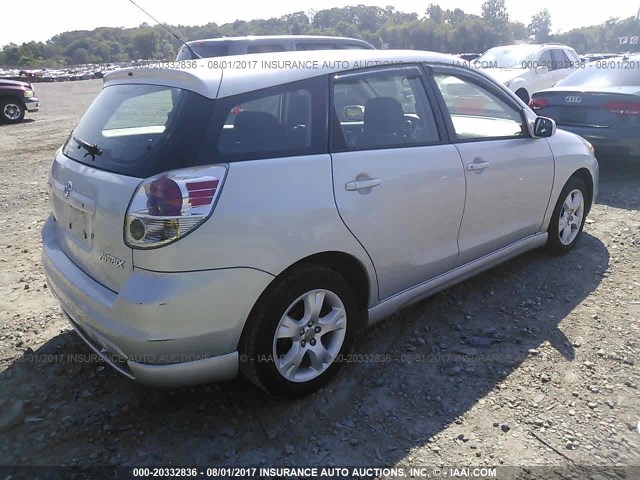 2T1KR32E46C597368 - 2006 TOYOTA COROLLA MATRIX XR SILVER photo 4