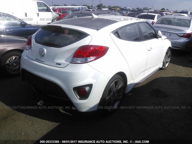 KMHTC6AE0FU226859 - 2015 HYUNDAI VELOSTER TURBO WHITE photo 4