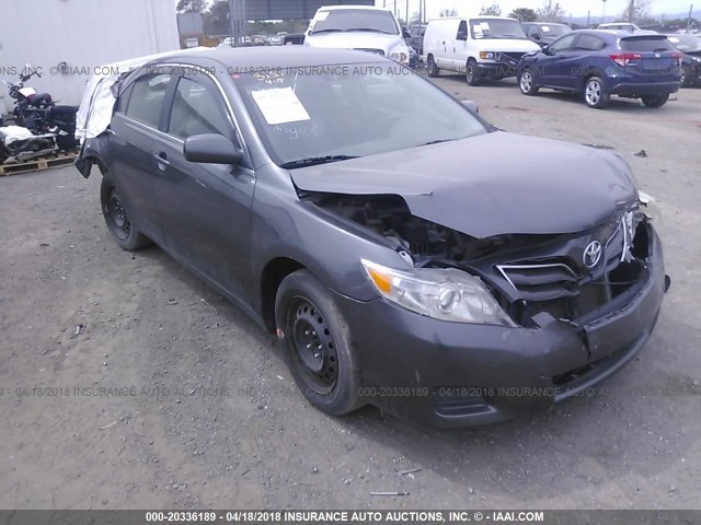 4T4BF3EK1AR018649 - 2010 TOYOTA CAMRY SE/LE/XLE GRAY photo 1