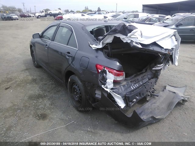 4T4BF3EK1AR018649 - 2010 TOYOTA CAMRY SE/LE/XLE GRAY photo 3