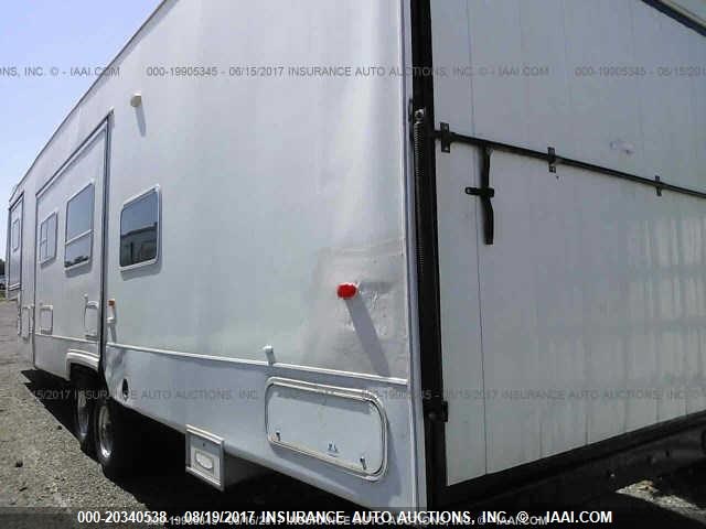 4X4FSEN263C025767 - 2003 FOREST RIVER 5TH WHEEL CAMPER  WHITE photo 3