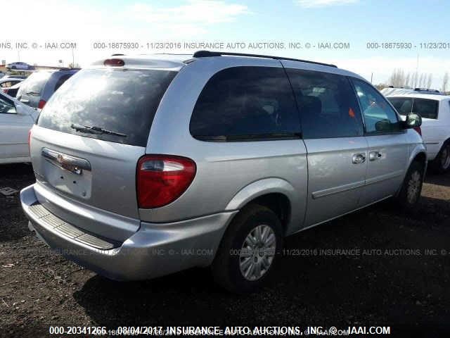 2C4GP44R05R414287 - 2005 CHRYSLER TOWN & COUNTRY LX SILVER photo 4