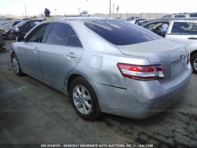 4T1BF3EKXAU089004 - 2010 TOYOTA CAMRY SE/LE/XLE 银色 照片 3
