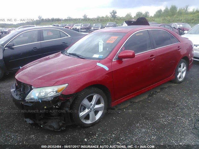 4T1BF3EKXAU528931 - 2010 TOYOTA CAMRY SE/LE/XLE 红色 照片 2