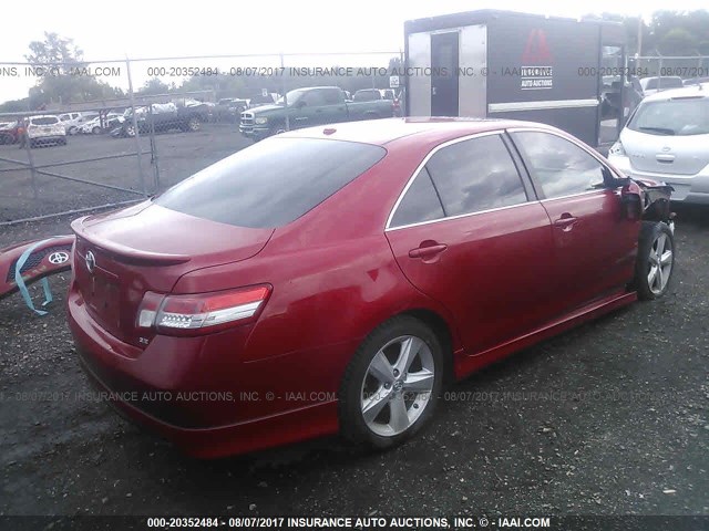 4T1BF3EKXAU528931 - 2010 TOYOTA CAMRY SE/LE/XLE 红色 照片 4