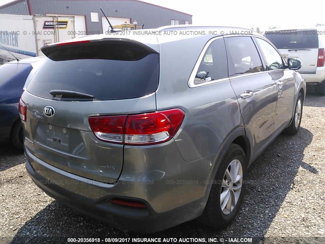 5XYPGDA52HG277377 - 2017 KIA SORENTO LX/L GRAY photo 4