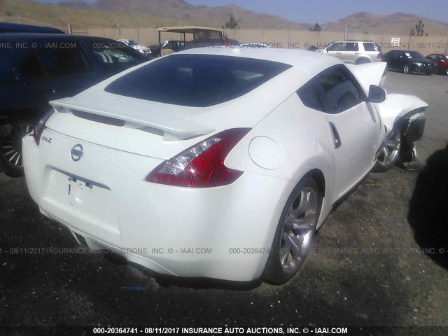 JN1AZ44E89M402560 - 2009 NISSAN 370Z WHITE photo 4