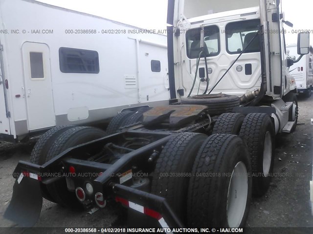 3AKJGEDV7ESFV8954 - 2014 FREIGHTLINER CASCADIA 125  WHITE photo 4