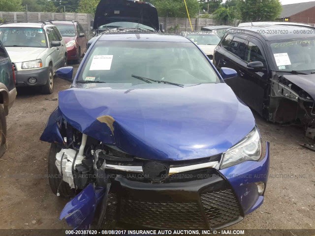 4T1BF1FK6FU901165 - 2015 TOYOTA CAMRY LE/XLE/SE/XSE ლურჯი ფოტო 6