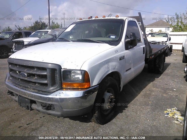 1FDWF36F3YEB24747 - 2000 FORD F350 SUPER DUTY WHITE photo 2