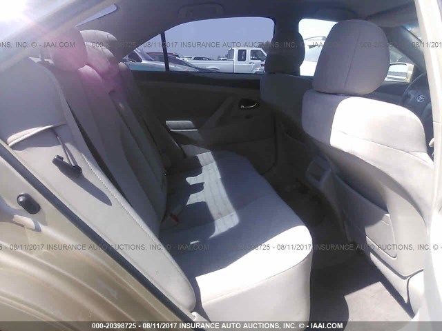 4T1BF3EK9BU713246 - 2011 TOYOTA CAMRY SE/LE/XLE GOLD photo 8