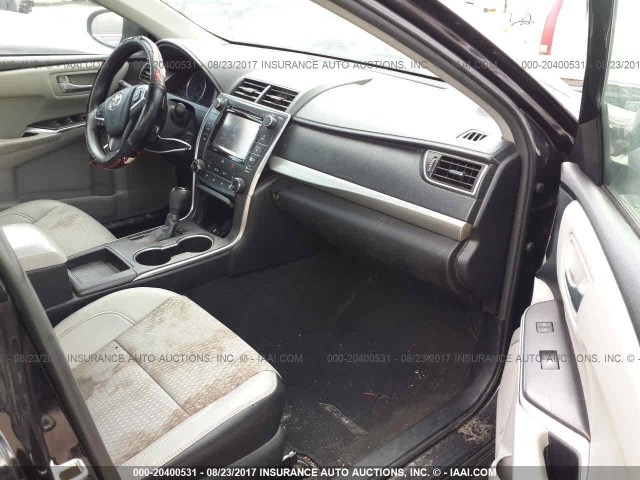 4T1BF1FK2FU066830 - 2015 TOYOTA CAMRY LE/XLE/SE/XSE BLACK photo 5