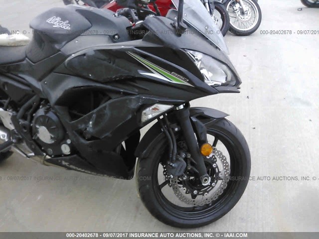 JKAEXEJ13HDA00792 - 2017 KAWASAKI EX650 J შავი ფოტო 5