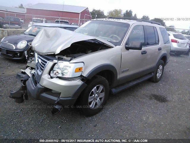 1FMEU73E06UA12043 - 2006 FORD EXPLORER XLT GOLD photo 2