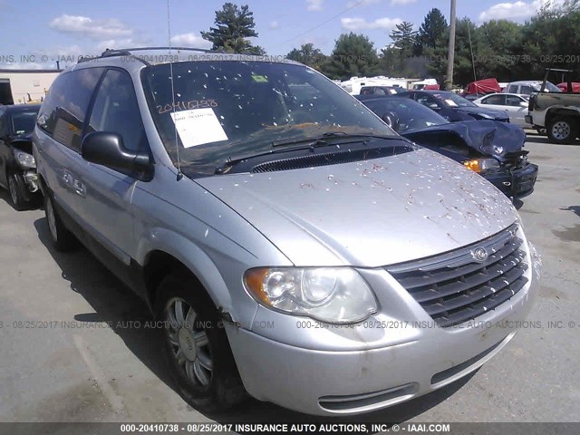 2C4GP54L85R338433 - 2005 CHRYSLER TOWN & COUNTRY TOURING SILVER photo 1