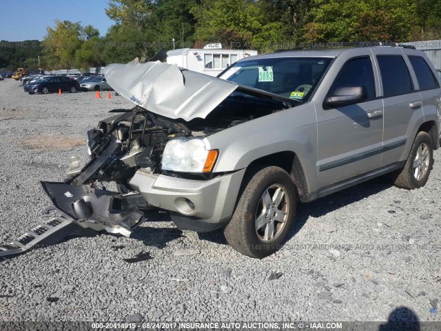 1J8GR48K67C677654 - 2007 JEEP GRAND CHEROKEE LAREDO/COLUMBIA/FREEDOM GRAY photo 2