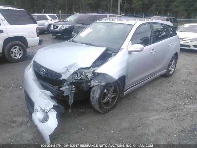 2T1KR32E56C599050 - 2006 TOYOTA COROLLA MATRIX XR SILVER photo 2