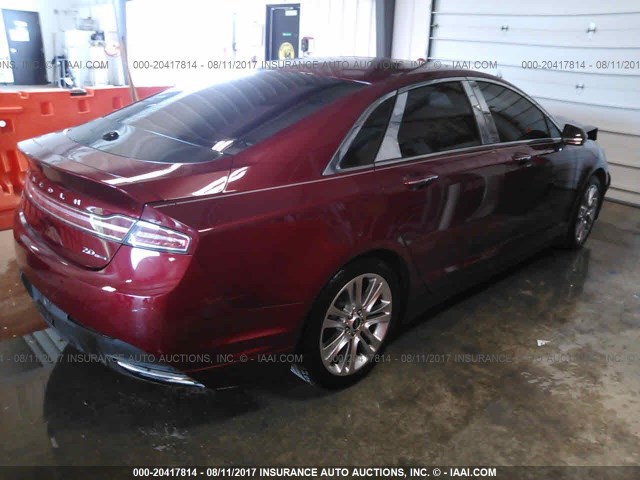 3LN6L2G99DR805594 - 2013 LINCOLN MKZ RED photo 4