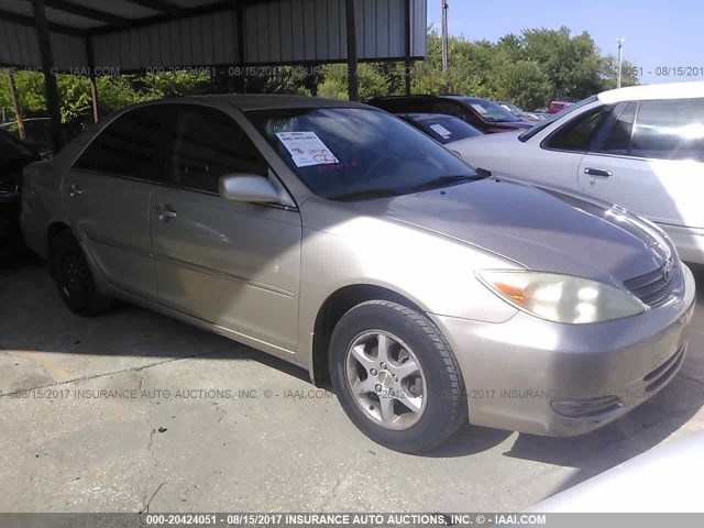 JTDBE32K620036885 - 2002 TOYOTA CAMRY LE/XLE/SE 金色 照片 1