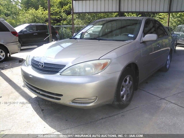 JTDBE32K620036885 - 2002 TOYOTA CAMRY LE/XLE/SE 金色 照片 2